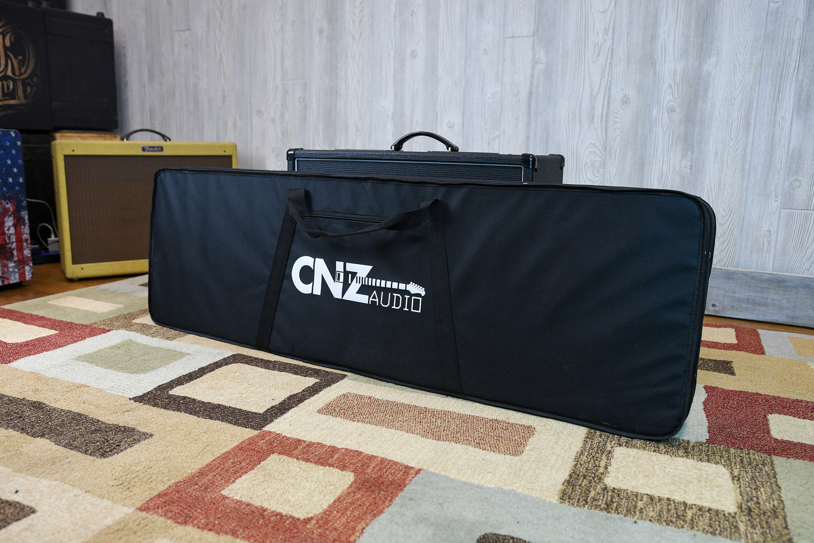 Lightweight Polyfoam Bass Guitar Case - Black | CNZ Audio